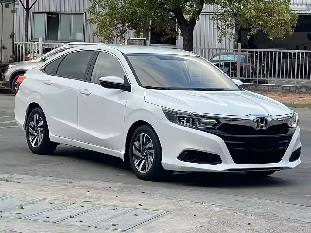 HONDA 1.0 TURBO. SUPER FUEL-EFFICIENT ECONOMY ENGINE & LUXURY SPACE.